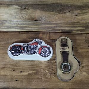 Harley Davidson Vintage Motorclothes Genuine Watch with Tin Box